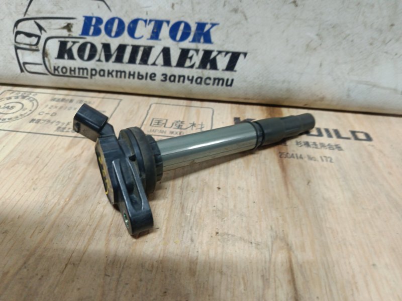 Катушка зажигания Toyota Voxy 2010 ZRR70G 3ZR-FAE