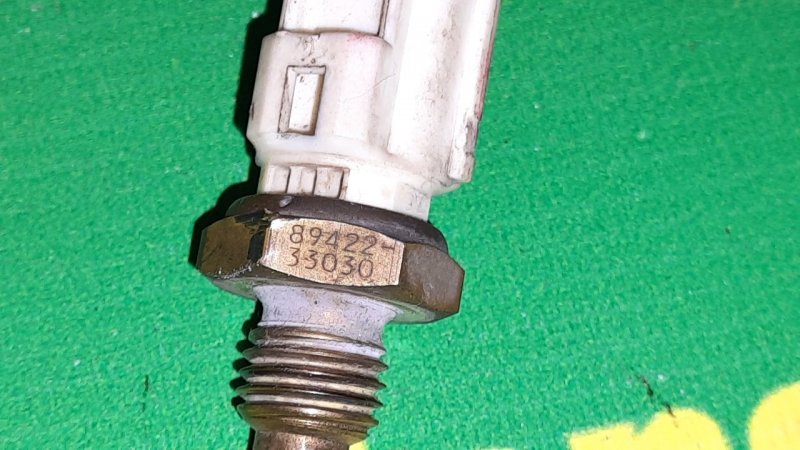 Датчик температуры охлаждающей жидкости Vitz 2006 KSP90 1KR-FE