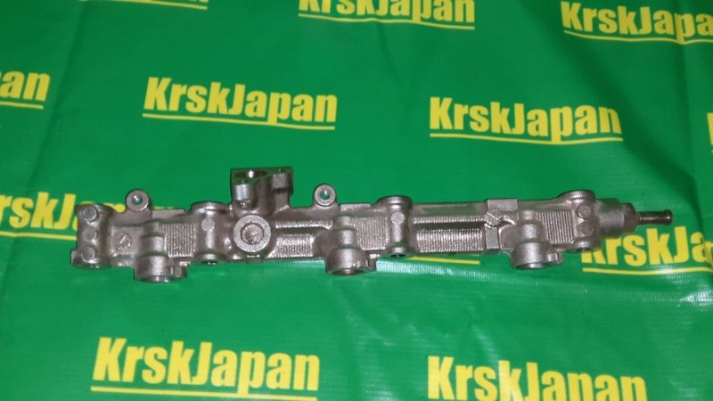 Топливная рейка левая GS300 2008 GRS190L 3GR-FSE