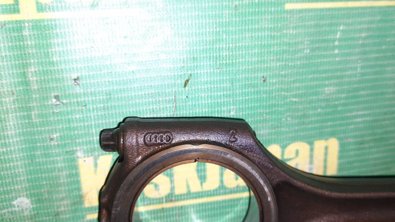 Поршень с шатуном A6 2000 4B2 AGA