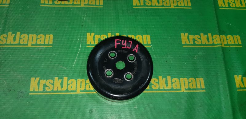 Шкив помпы Ford Fiesta 2004 CBX FYJA 5070484 контрактная