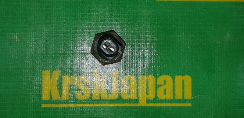 Датчик давления масла Yeti 2011 5L CBZB Датчик давления масла Yeti 2011 5L CBZB