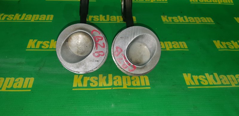 Поршень с шатуном Yeti 2011 5L CBZB