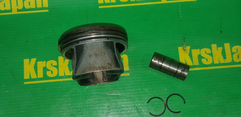 Поршень Yeti 2011 5L CBZB