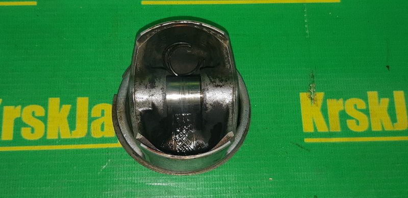 Поршень Yeti 2011 5L CBZB