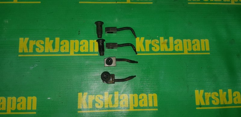 Запчасть форсунка масляная Skoda Yeti 2011 5L CBZB 03C103157A контрактная Форсунка масляная Skoda Yeti 2011 5L CBZB 03C103157A контрактная