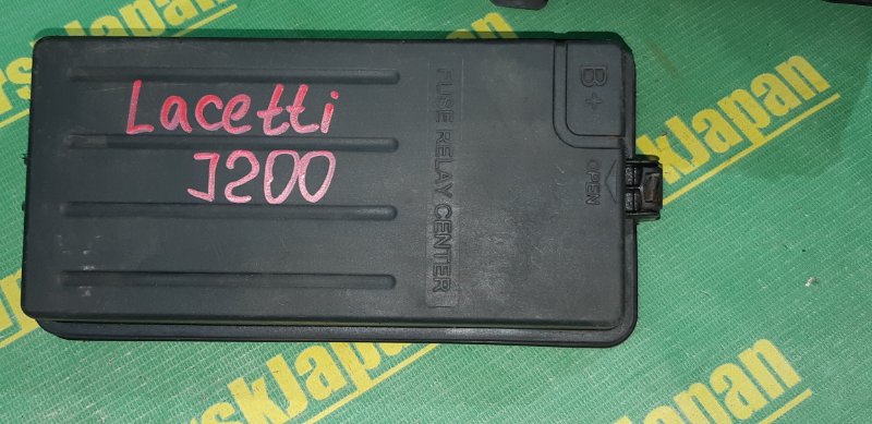 Блок предохранителей Chevrolet Lacetti J200 F16D3