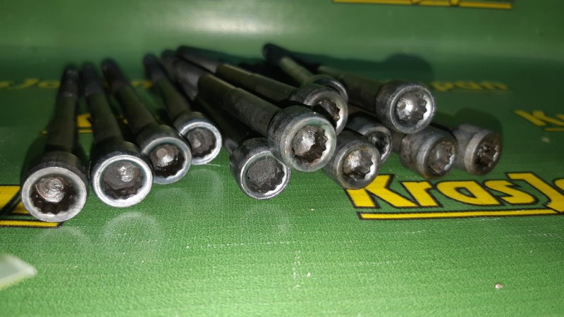 Болт головки блока цилиндров Allex 2002 NZE121 1NZ-FE