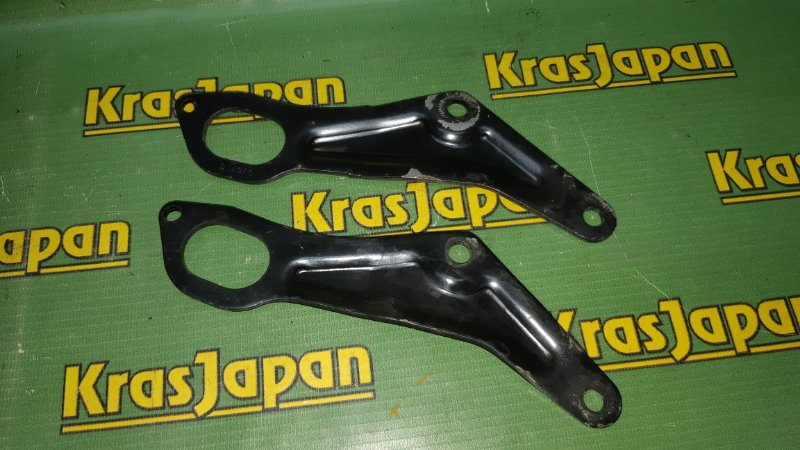 Кронштейн Ford Focus CB4 HXDA