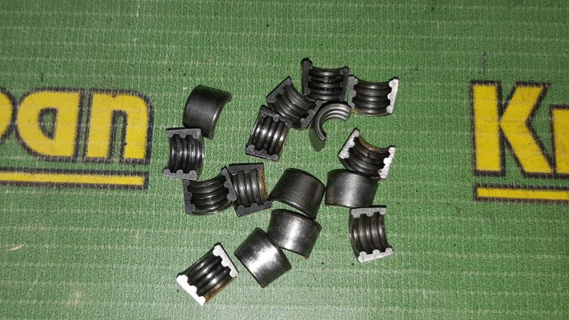 Сухарь клапана Volkswagen Transporter 1992 T3 ABL 113109651A контрактная
