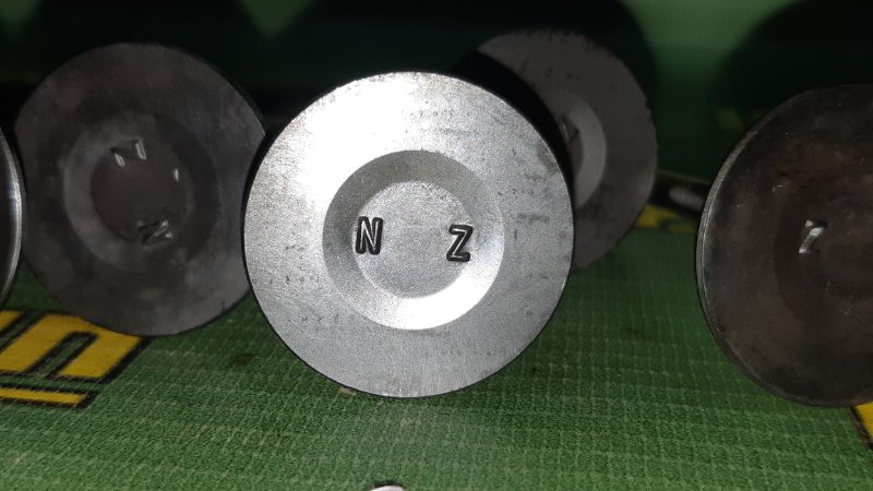 Клапан впускной Vitz 2001 NCP10 2NZ-FE