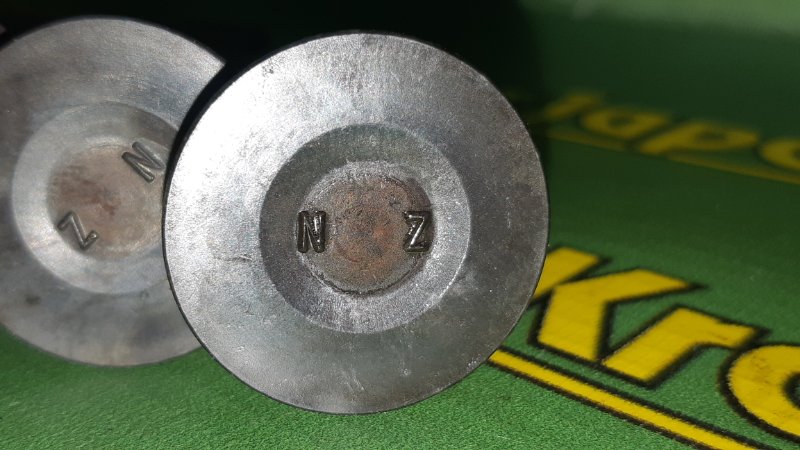 Запчасть клапан впускной Toyota Probox 2004 NCP51 1NZ-FE 13711-21010 контрактная Клапан впускной Toyota Probox 2004 NCP51 1NZ-FE 13711-21010 контрактная