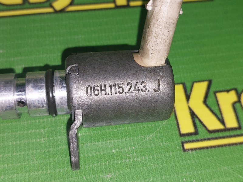 Клапан VVT-i Q3 2013 CCZC