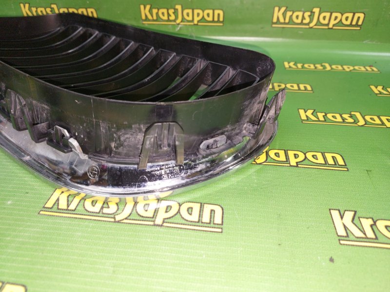 Решетка радиатора правая 5-SERIES 2010 F10 N57D30A