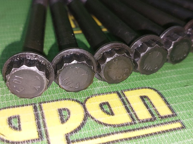 Болт бугеля коленвала Santa Fe 2003 SM D4EA Болт бугеля коленвала Santa Fe 2003 SM D4EA