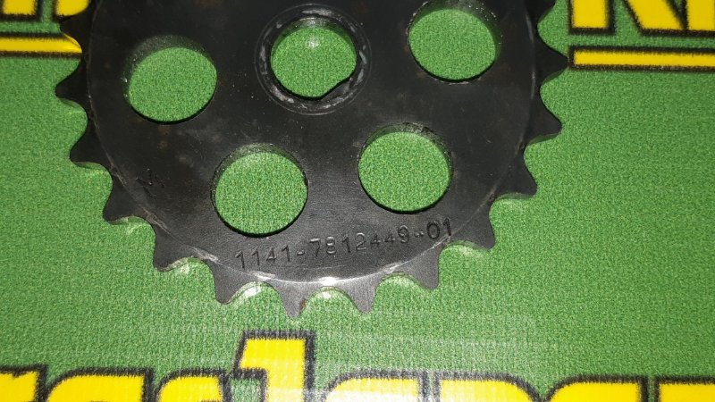 Шестерня масляного насоса X5 2011 E70 N57D30B Шестерня масляного насоса X5 2011 E70 N57D30B