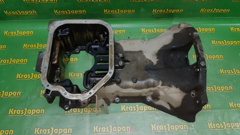 Запчасть поддон двигателя Nissan Cefiro 2002 A33 VQ20DE 1111031U22 Б/У Поддон двигателя Nissan Cefiro 2002 A33 VQ20DE 1111031U22 Б/У