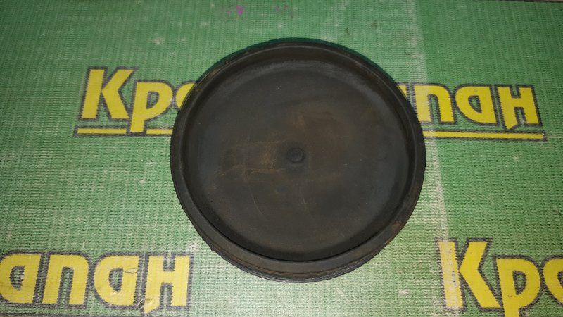 Крышка коленвала Octavia 2009