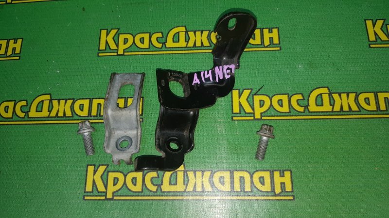 Кронштейн двигателя Opel Astra 2013 P10 A14NET 55568460 контрактная