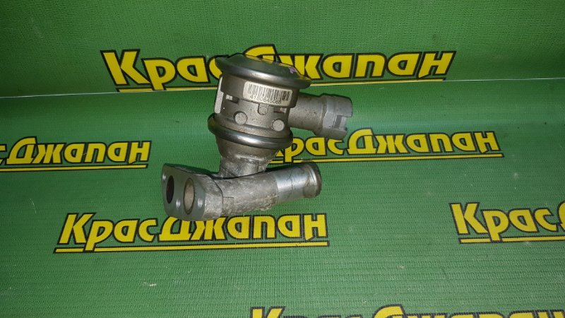 Тройник системы охлаждения Porsche Cayenne 022131119B контрактная