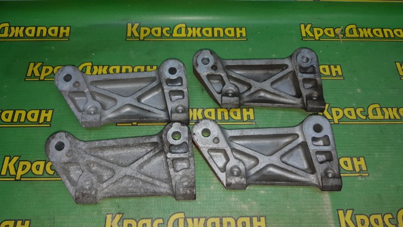 Кронштейн компрессора кондиционера CR-V RD5