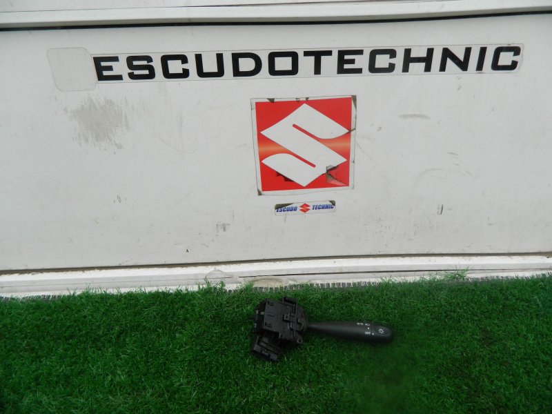 Блок подрулевых переключателей (гитара) левый SUZUKI ESCUDO 2005 TD54 J20A 37210-58J00-000 контрактная