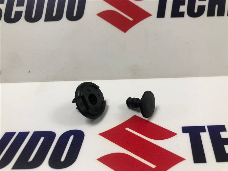 Клипса крепежная SUZUKI GRAND VITARA/ESCUDO 2005 2006 2007 2008 2009 2010 2011 2012 2013 2014 2015 TD54 J20A контрактная