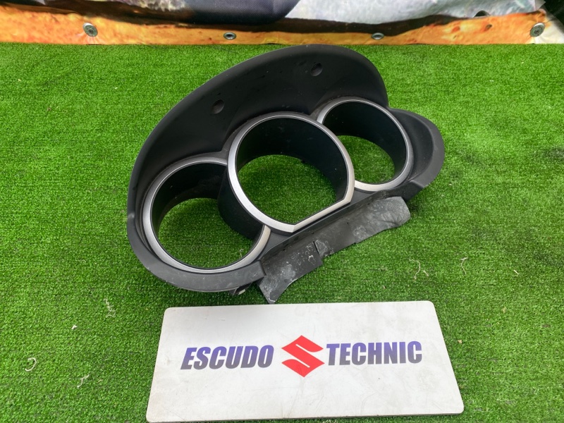 Консоль под щиток приборов SUZUKI GRAND VITARA/ ESCUDO TD54W TD94W TDA4W J20A H27A J24B контрактная