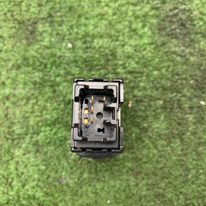 Кнопка режимов АКПП GRAND VITARA/ ESCUDO TD54W TD94W TDA4W J20A H27A J24B Кнопка режимов АКПП GRAND VITARA/ ESCUDO TD54W TD94W TDA4W J20A H27A J24B