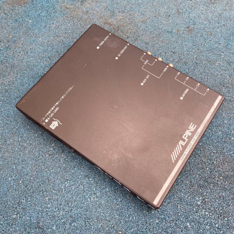 Тюнер TUE-T320 контрактная