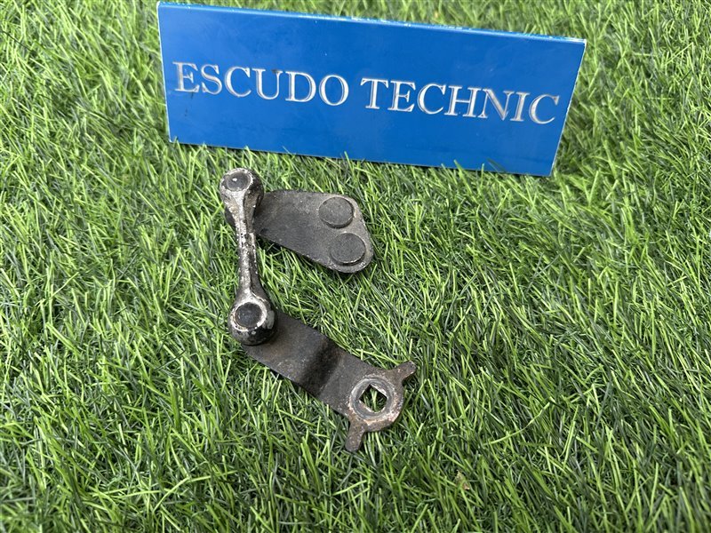 Линк корректора фар задний SUZUKI ESCUDO 2006 TD54W J20A 64320-65J11 контрактная