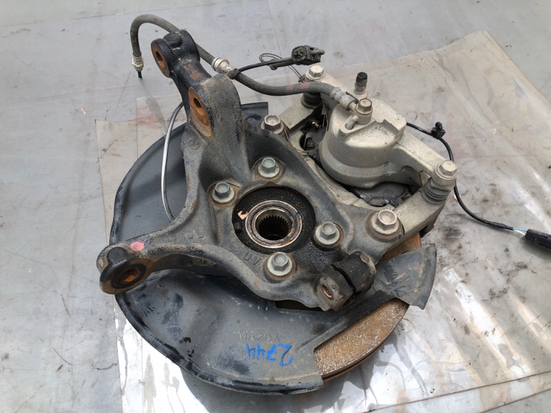 Ступица левая передняя для MAZDA CX-5 KF5P PY-VPS, 2744, KD353304XD 10 ракурс Ступица левая передняя для MAZDA CX-5 KF5P PY-VPS, 2744, KD353304XD 10 ракурс