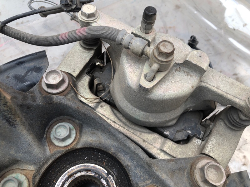 Ступица левая передняя для MAZDA CX-5 KF5P PY-VPS, 2744, KD353304XD 12 ракурс Ступица левая передняя для MAZDA CX-5 KF5P PY-VPS, 2744, KD353304XD 12 ракурс