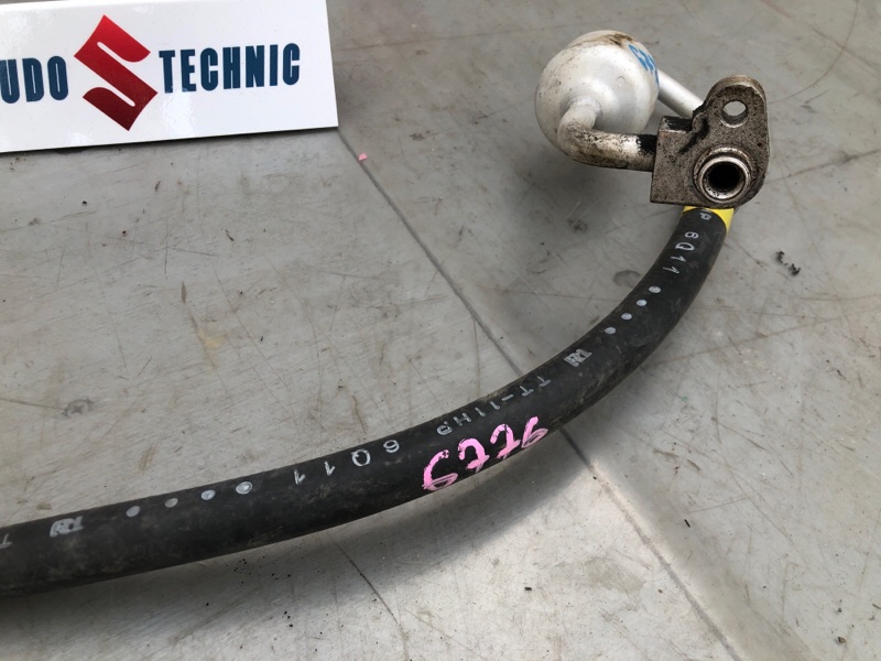 Шланг кондиционера TOYOTA PRIUS ALPHA ZVW41 2ZR-FXE Шланг кондиционера TOYOTA PRIUS ALPHA ZVW41 2ZR-FXE