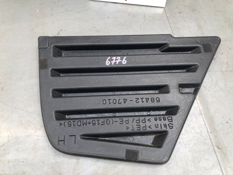 Обшивка багажника левая TOYOTA PRIUS ALPHA ZVW41 2ZR-FXE