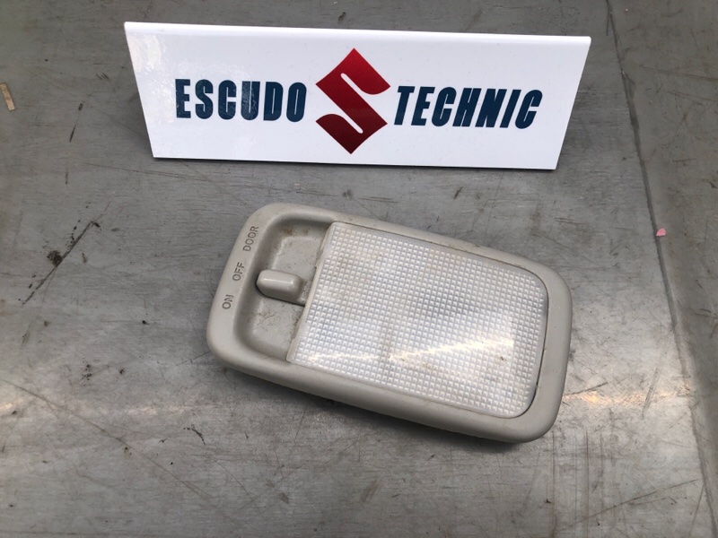 Плафон подсветки салона TOYOTA SUCCEED 2019 NCP165 1NZ-FE 5590926080 контрактная