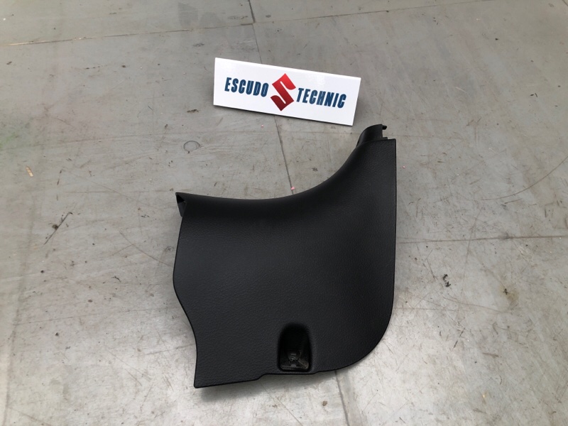 Накладка на порог салона правая TOYOTA SUCCEED 2019 NCP165 1NZ-FE 62112-52080 контрактная