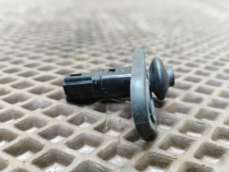 Выключатель концевой Rio 2010 JB G4EE