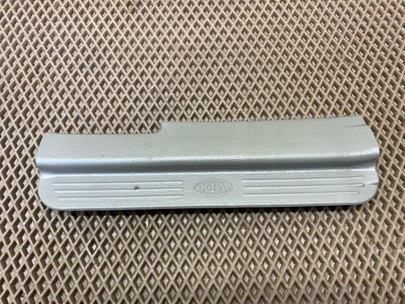 Накладка порога (внутренняя) задняя левая Kia Spectra 2007 SD S6D 0K2A168740D96 Б/У