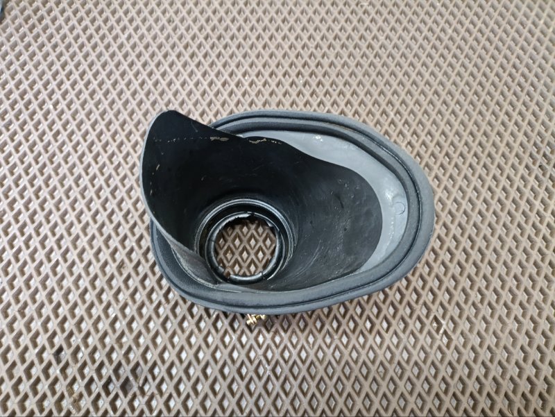 Пыльник рулевой колонки Nissan Sunny 2001 FB15 QG15 489504M400 Б/У
