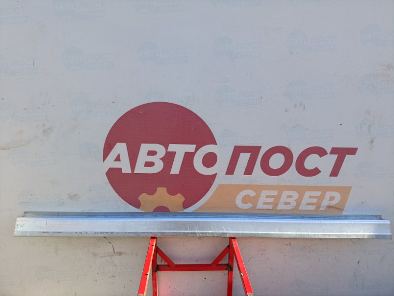 Порог ( ремвставка ) задний правый Citroen C4 2005 30959391 новая