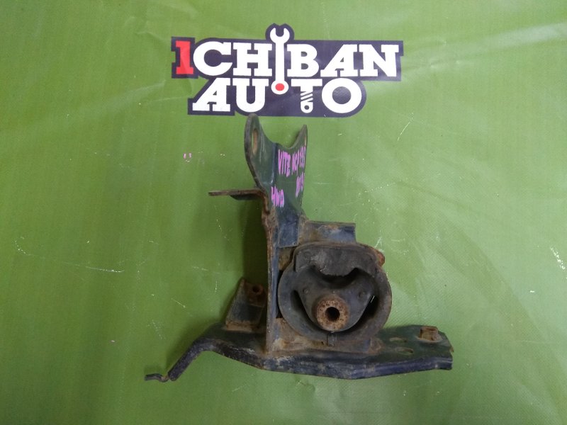 Запчасть подушка кпп передняя левая TOYOTA VITZ NCP135 1NZ-FE 12372-47090 Б/У Подушка кпп передняя левая TOYOTA VITZ NCP135 1NZ-FE 12372-47090 Б/У