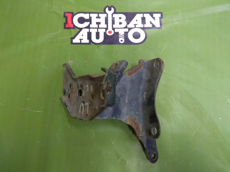 Подушка кпп передняя левая TOYOTA VITZ NCP135 1NZ-FE Подушка кпп передняя левая TOYOTA VITZ NCP135 1NZ-FE