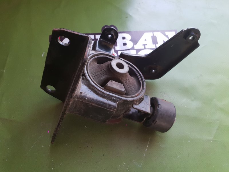 Подушка кпп передняя левая COROLLA AXIO NZE141 1NZ-FE Подушка кпп передняя левая COROLLA AXIO NZE141 1NZ-FE
