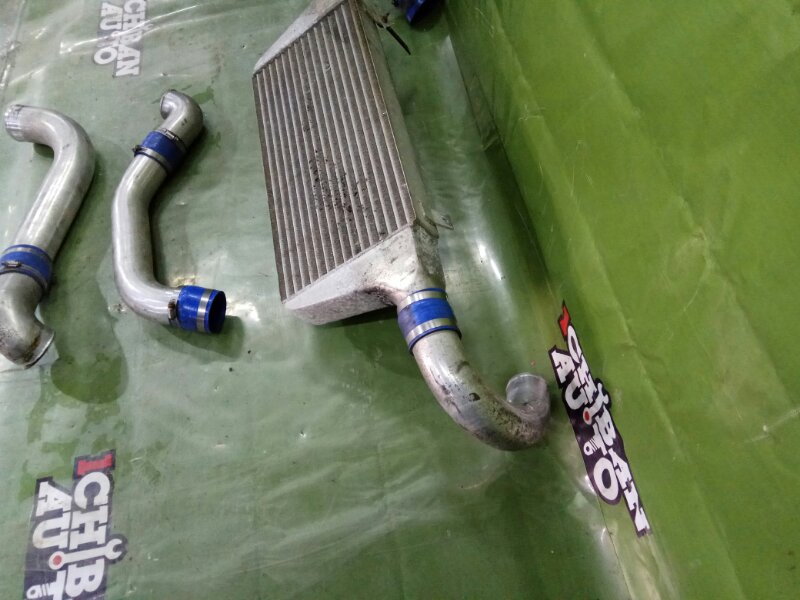 Интеркуллер TOYOTA ARISTO JZS161 2JZ-GTE Интеркуллер TOYOTA ARISTO JZS161 2JZ-GTE