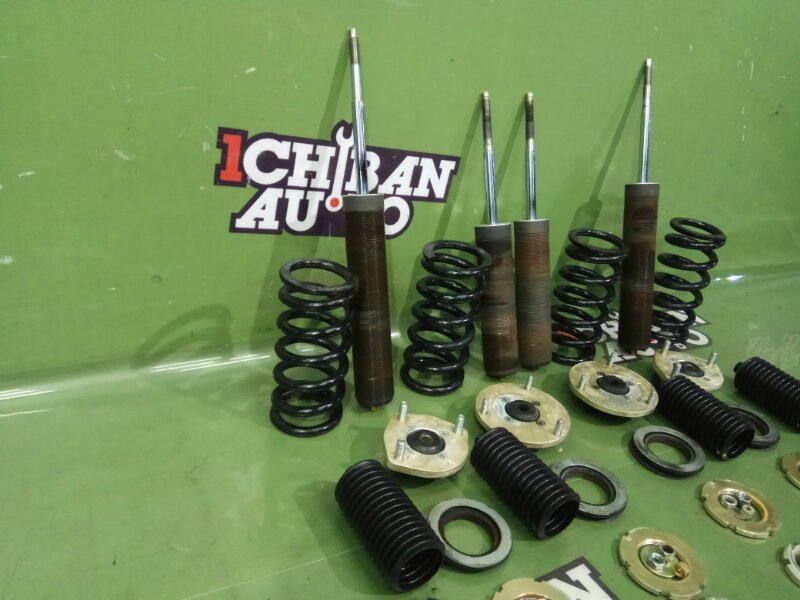 Стойка TOYOTA MARK II JZX110 Стойка TOYOTA MARK II JZX110