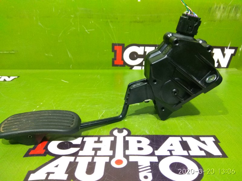 Запчасть педаль газа TOYOTA PRIUS ZVW55 2ZR-FXE 78110-47060 контрактная Педаль газа TOYOTA PRIUS ZVW55 2ZR-FXE 78110-47060 контрактная