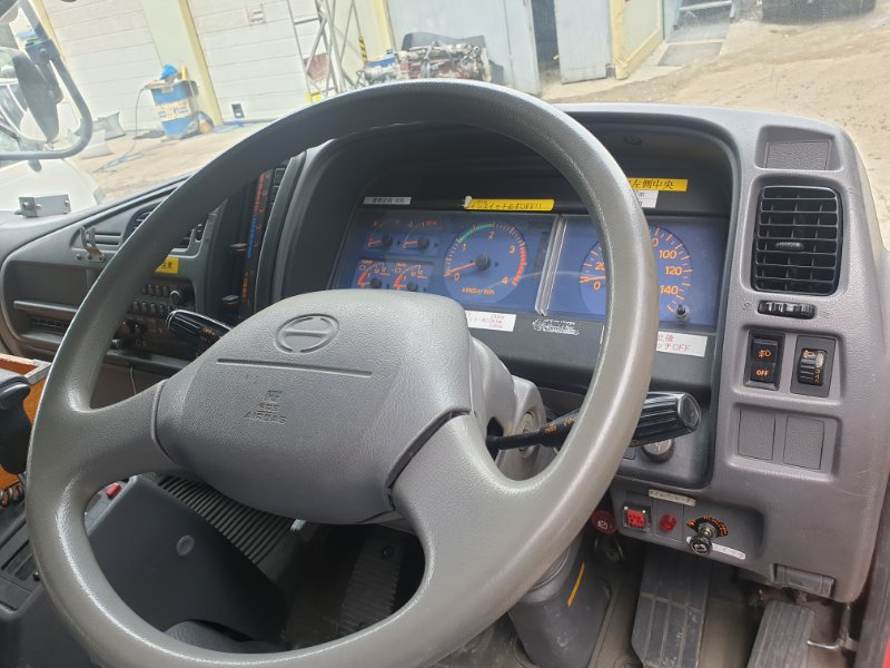 Кабина RANGER 2002г. FT1JGD J08C Кабина RANGER 2002г. FT1JGD J08C