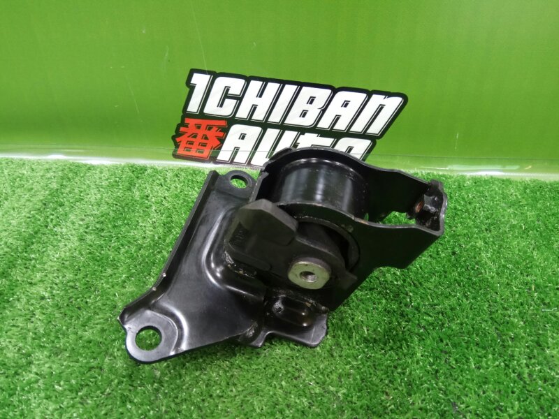 Запчасть подушка кпп левая TOYOTA NOAH ZWR80 2ZR-FXE контрактная Подушка кпп левая TOYOTA NOAH ZWR80 2ZR-FXE контрактная