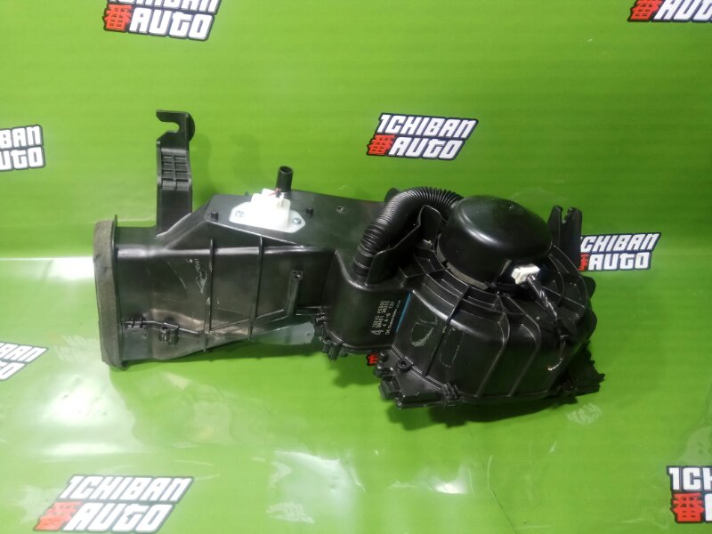 Запчасть мотор печки SUBARU IMPREZA GG2 72223FE000 контрактная Мотор печки SUBARU IMPREZA GG2 72223FE000 контрактная